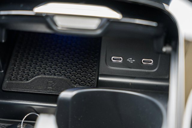 New 2025 Mercedes-Benz C 300 4MATIC Sedan image 22