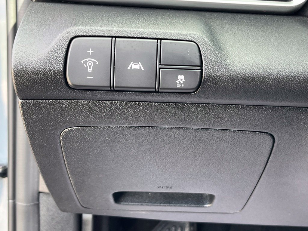 Used 2021 Hyundai Elantra SEL FWD image 16