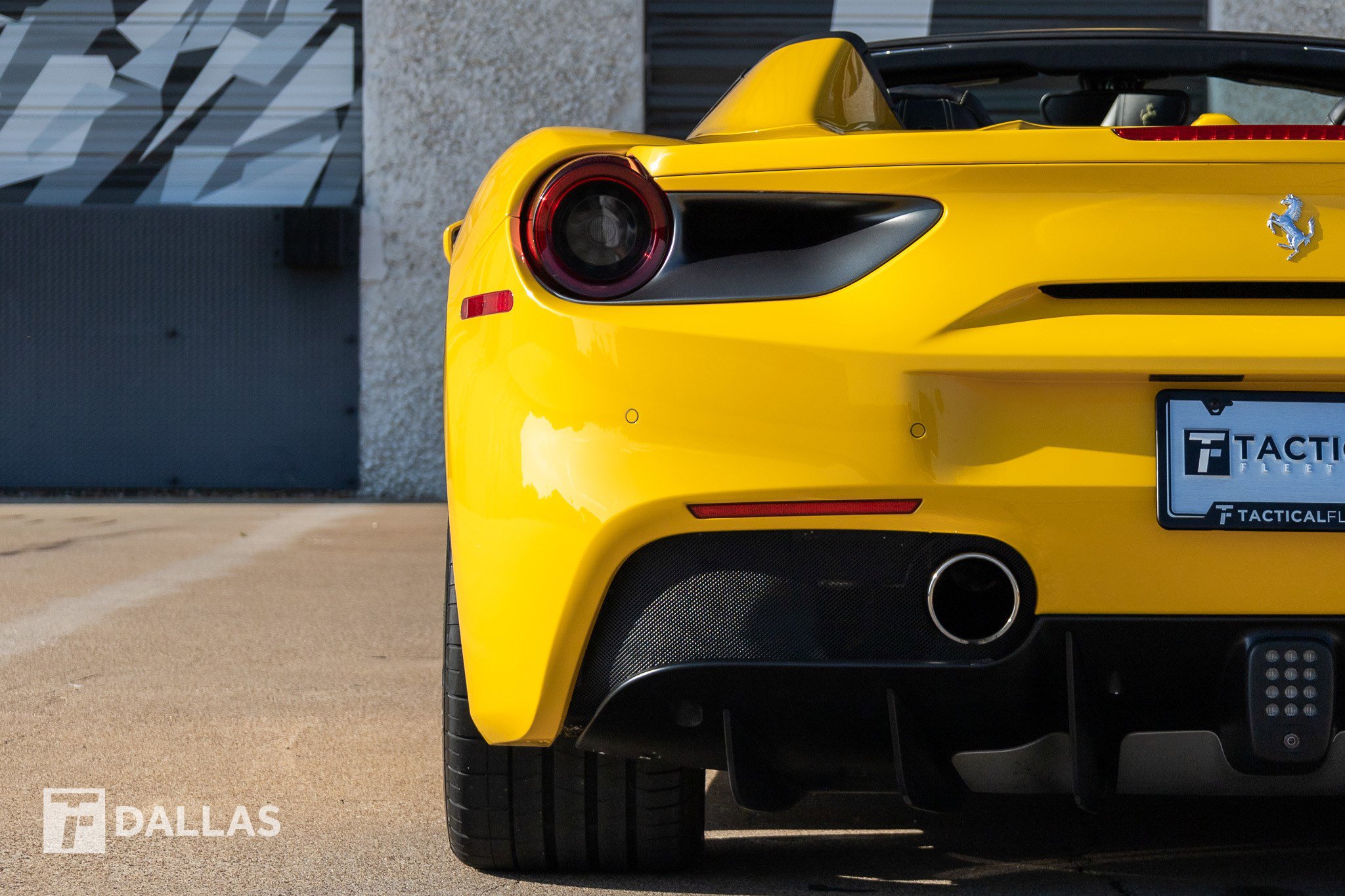 Used 2017 Ferrari 488 Spider RWD image 14