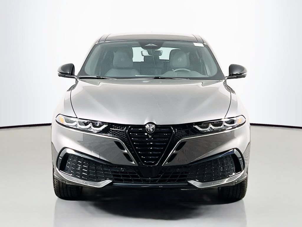 New 2026 Alfa Romeo Tonale w/ Quick Order Package 23H Volce AWD/4WD image 2