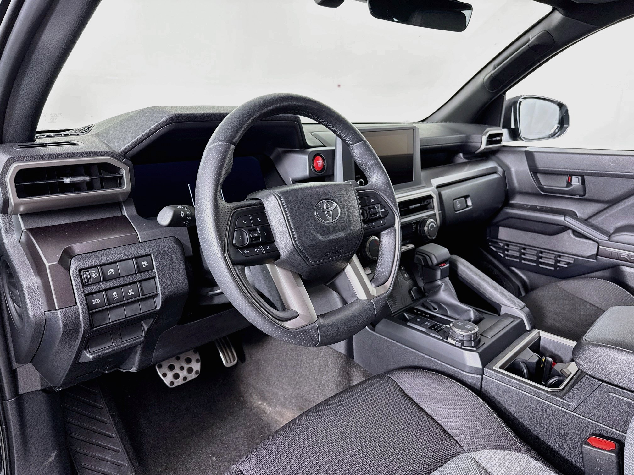 Certified 2025 Toyota 4Runner TRD Sport AWD/4WD image 9