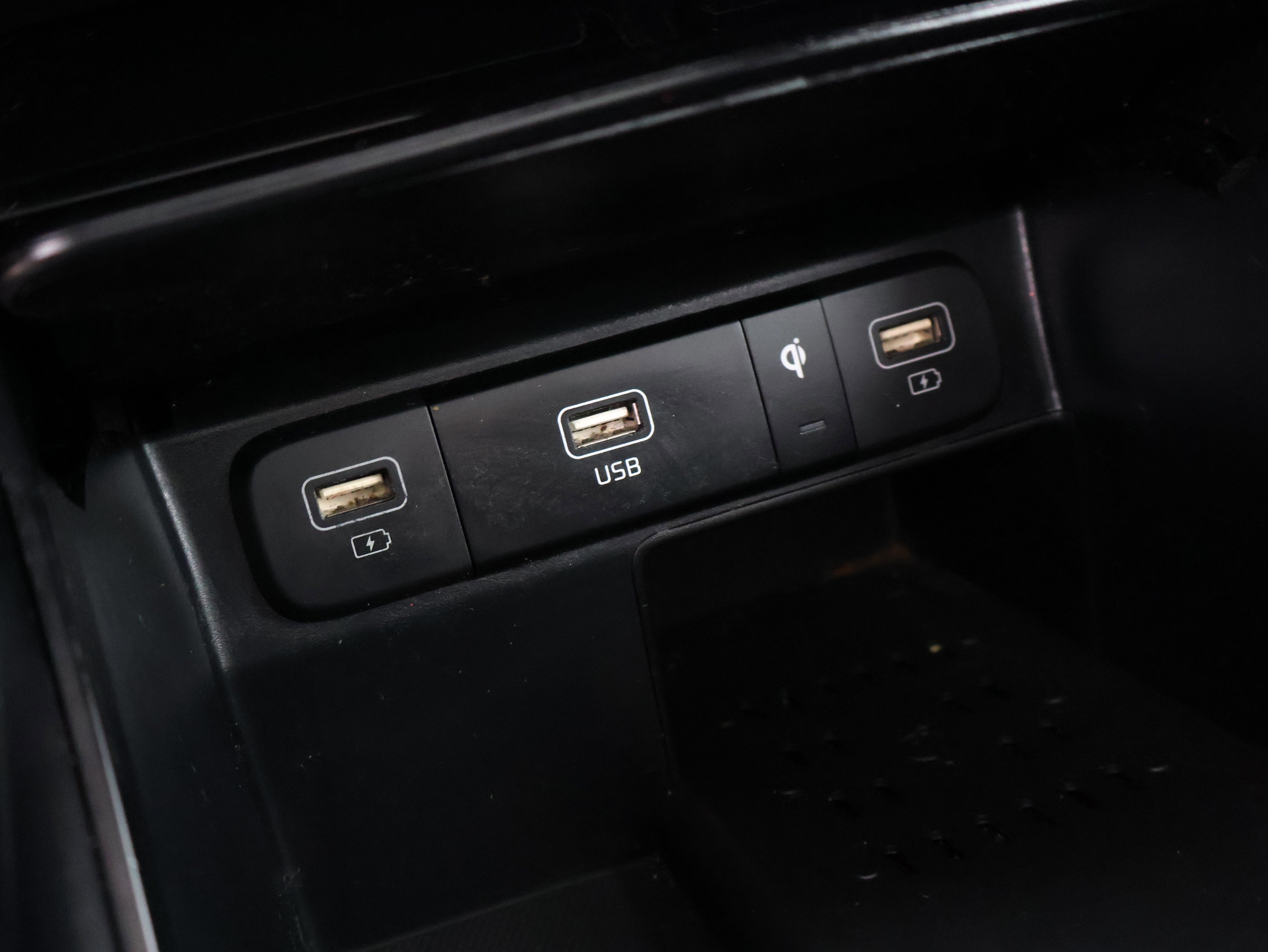 Used 2023 Kia Sorento X-Line EX image 33