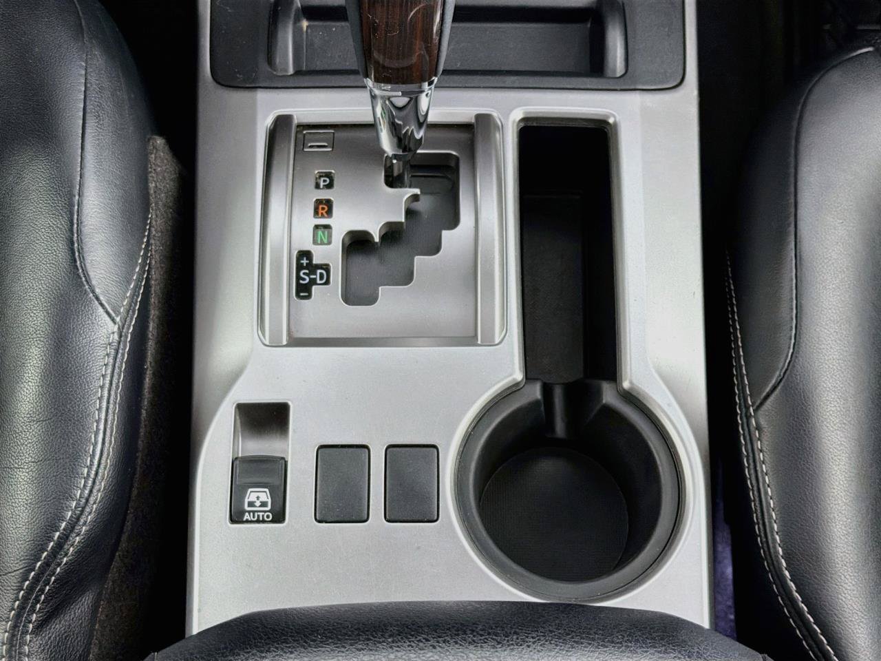 Used 2014 Toyota 4Runner Limited AWD/4WD image 18