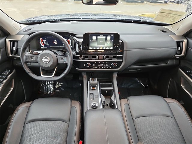 Certified 2024 Nissan Pathfinder Platinum w/ Cargo Package image 12