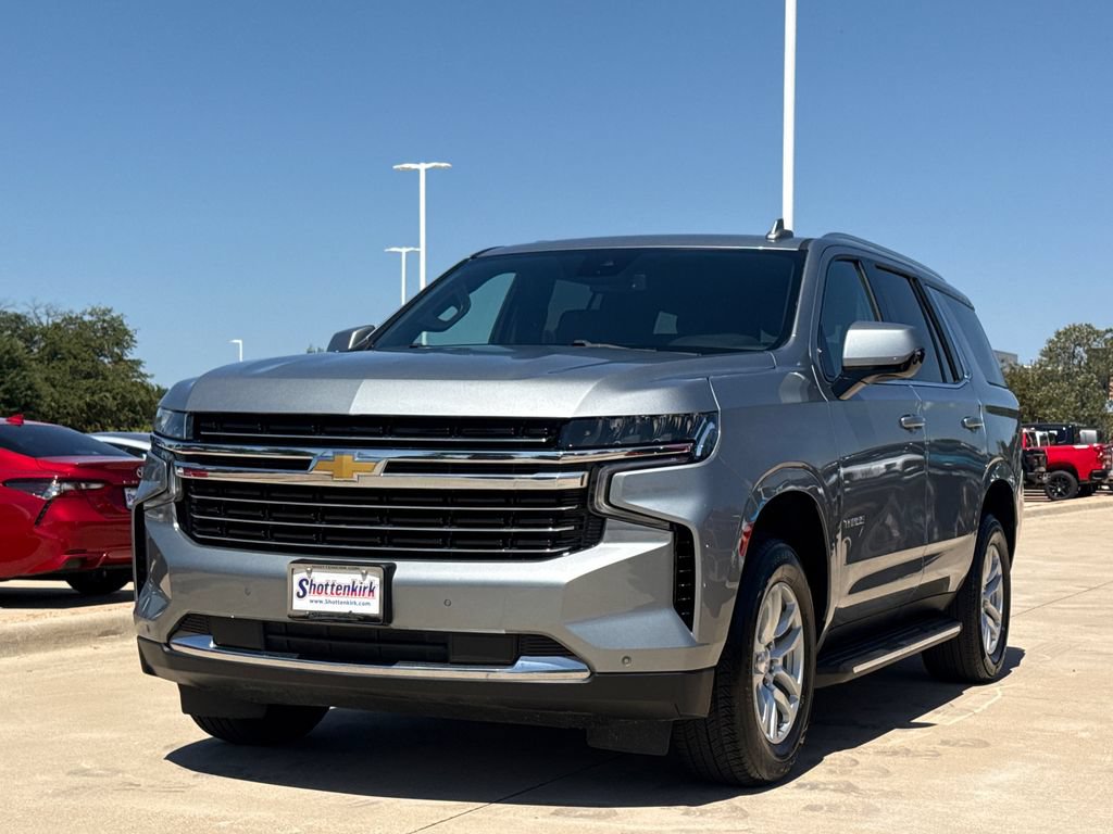 Used 2024 Chevrolet Tahoe LT RWD image 3