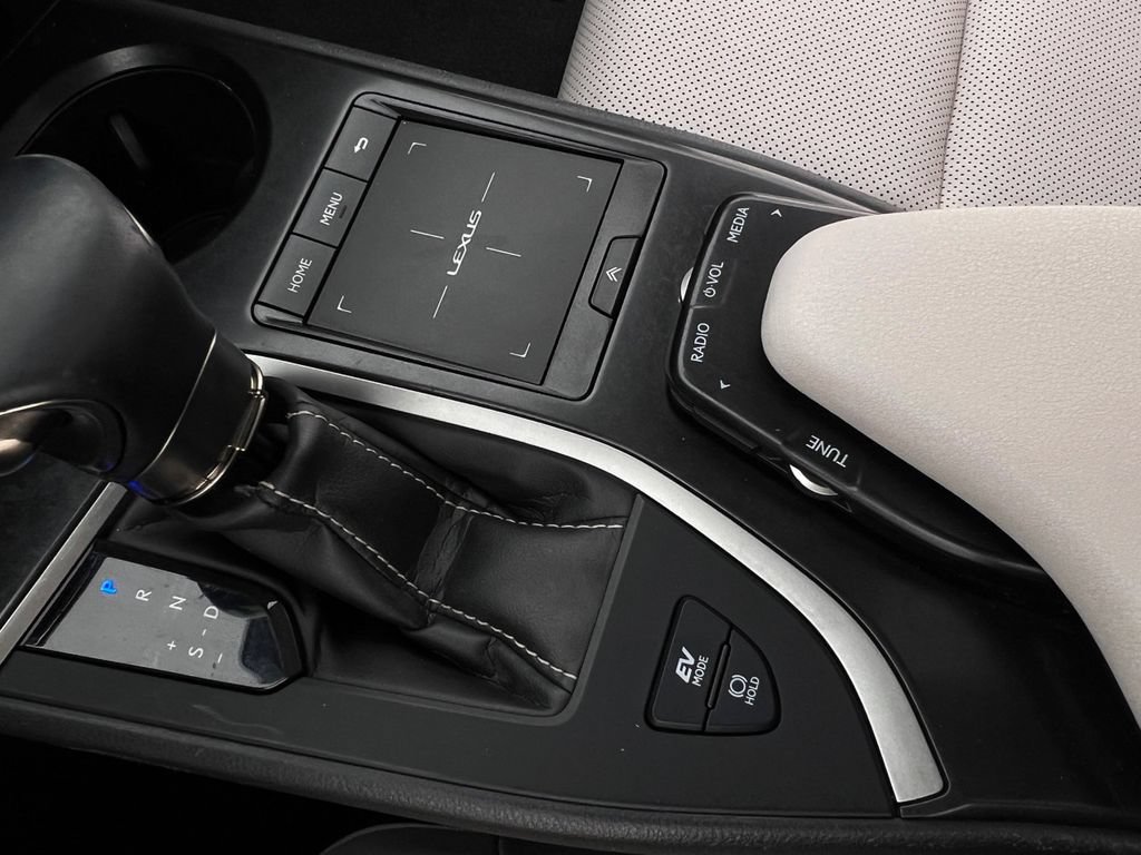 Certified 2020 Lexus UX 250h w/ Premium Package AWD/4WD image 20