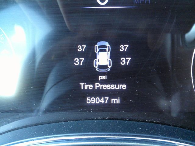 Used 2017 Jeep Grand Cherokee Altitude AWD/4WD image 11