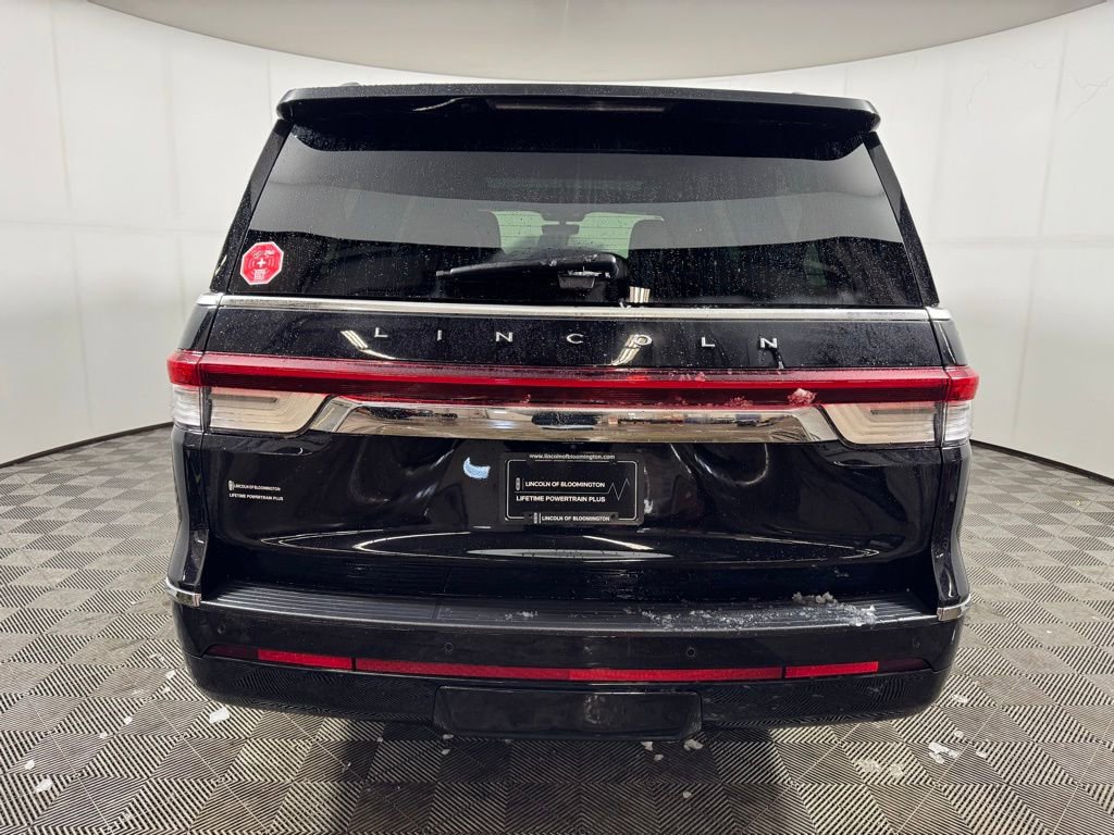 Certified 2023 Lincoln Navigator L Reserve w/ Equipment Group 201A AWD/4WD image 4