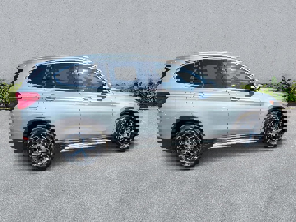 Used 2019 BMW X1 xDrive28i w/ Convenience Package image 5