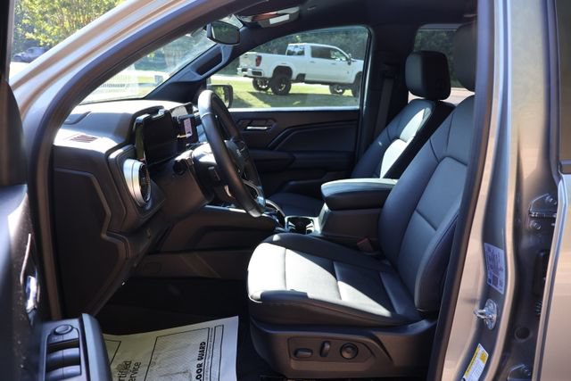 Used 2024 Chevrolet Colorado LT w/ LT Convenience Package III AWD/4WD image 19