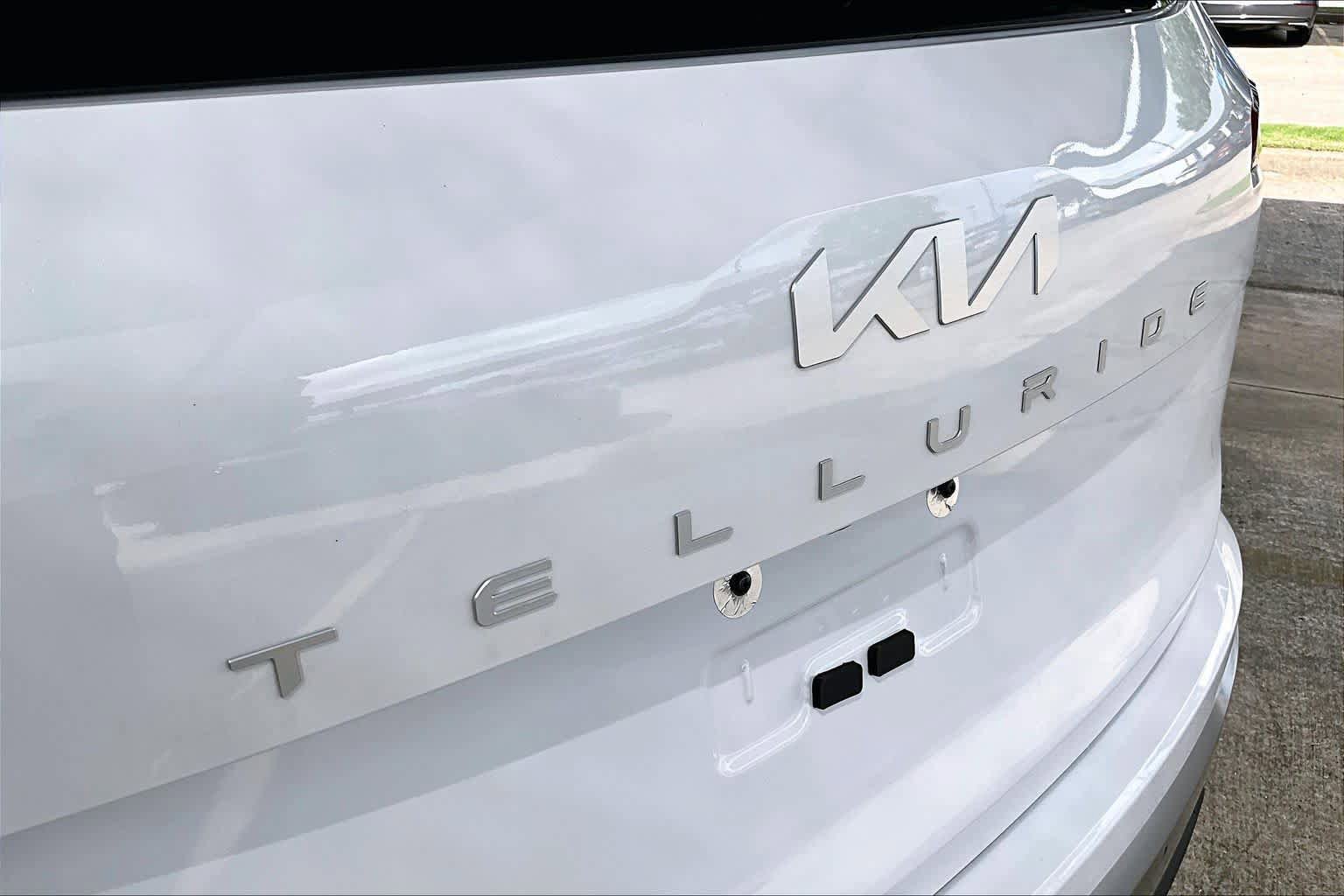 Used 2025 Kia Telluride S FWD image 30