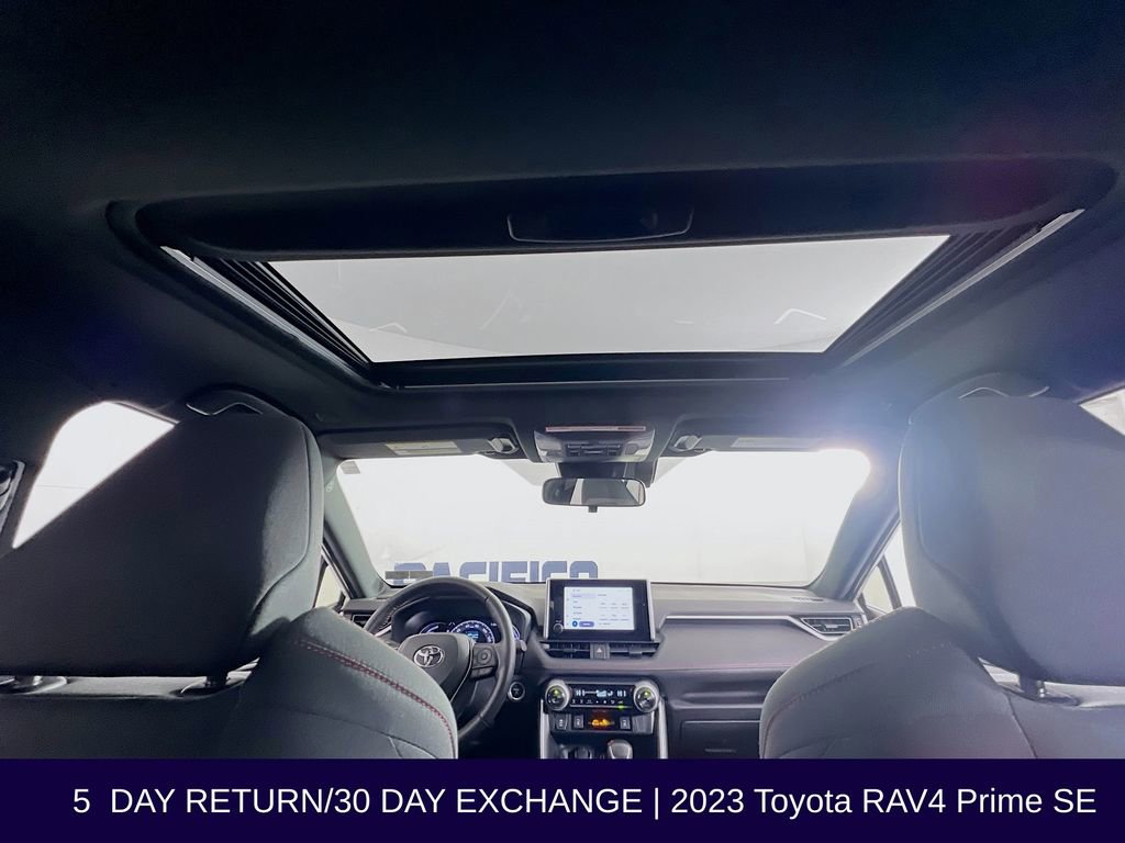 Used 2023 Toyota RAV4 SE w/ Weather & Moonroof Package image 39