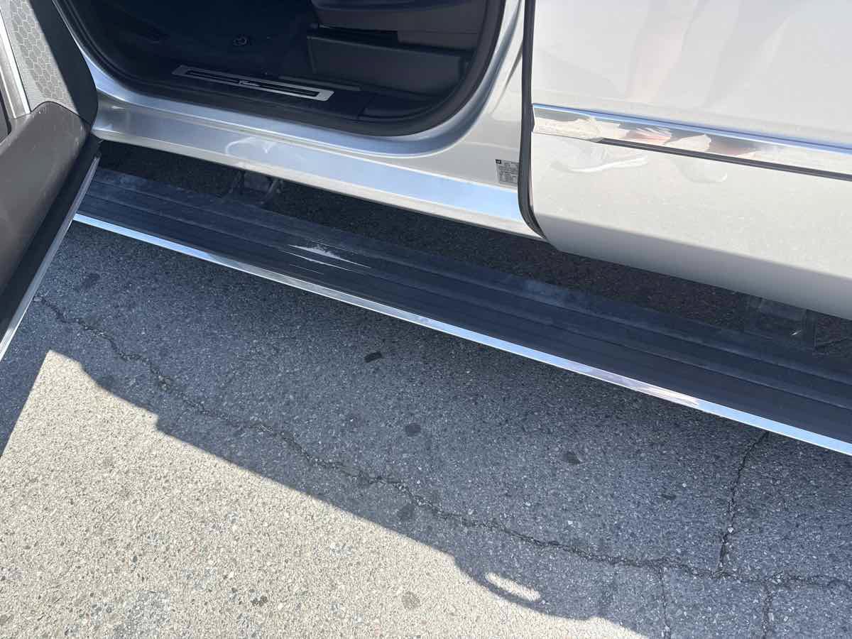 Used 2015 Cadillac Escalade Premium AWD/4WD image 12