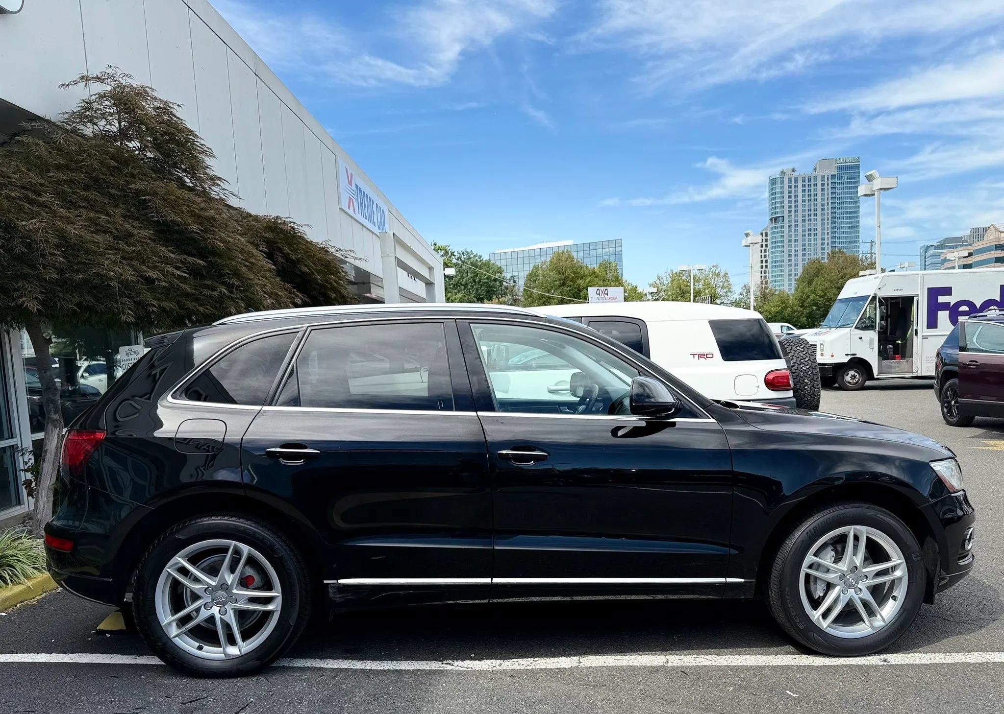 Used 2015 Audi Q5 2.0T Premium Plus w/ Technology Package AWD/4WD image 7