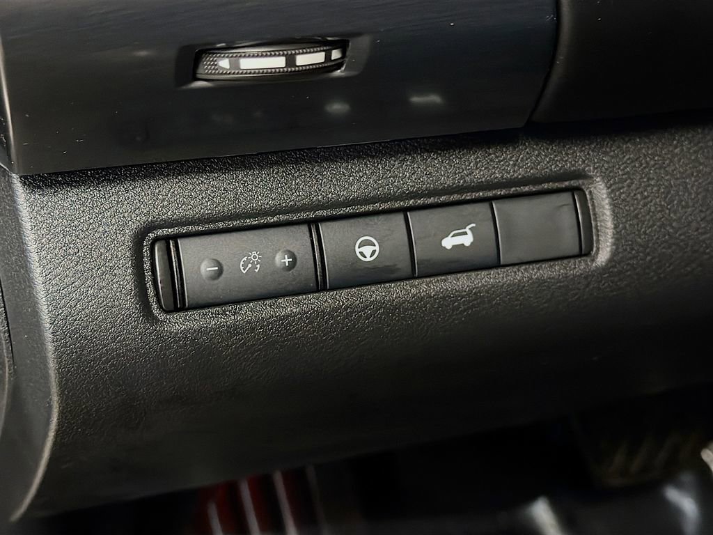 Used 2024 Nissan Pathfinder SL w/ Cargo Package AWD/4WD image 13