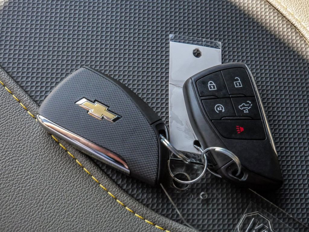 Used 2024 Chevrolet Silverado 1500 ZR2 w/ Technology Package image 36