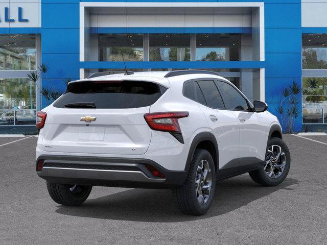 Used 2026 Chevrolet Trax LT w/ Driver Confidence Package FWD image 4