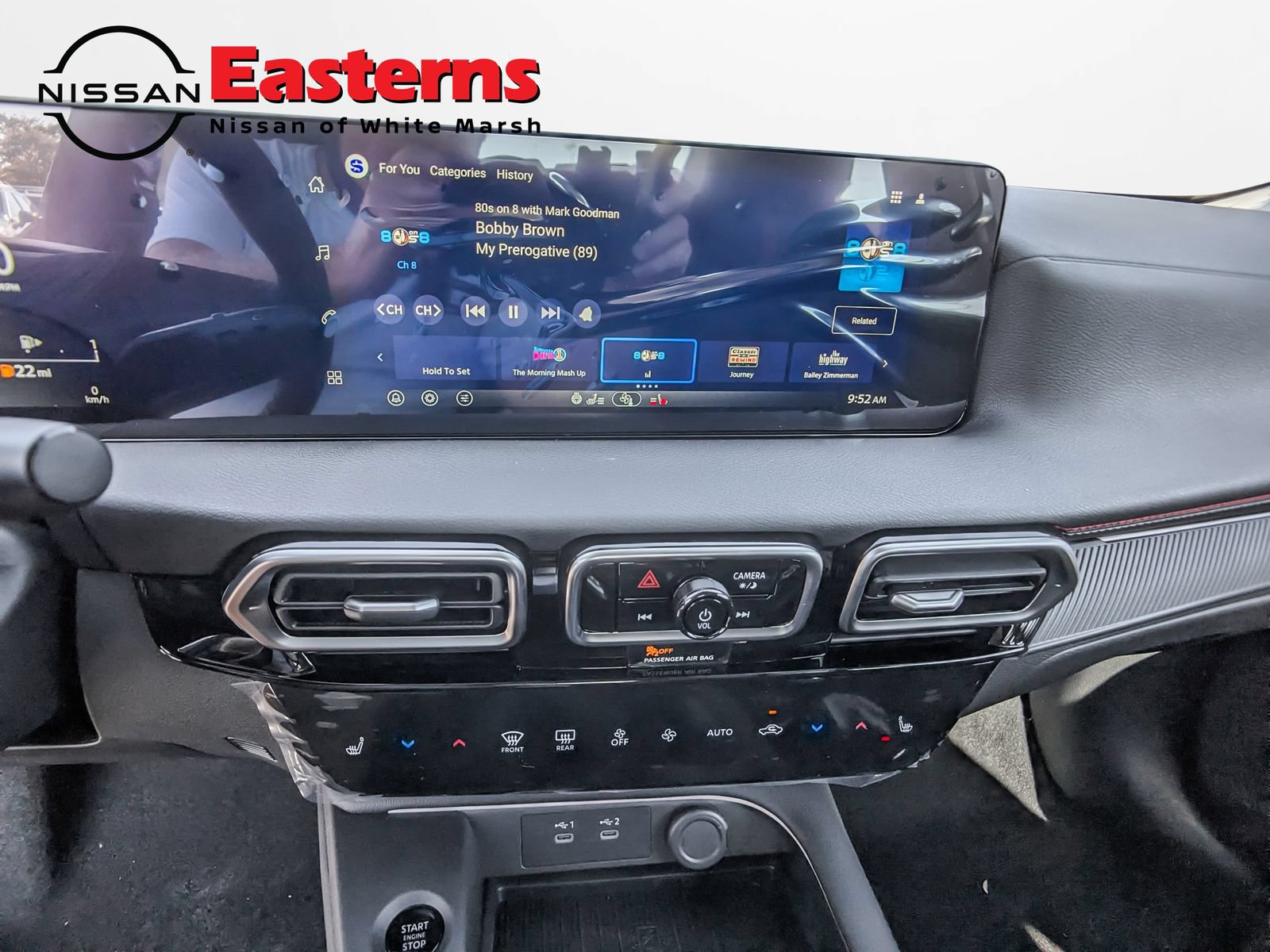 New 2026 Nissan Sentra SR w/ SR Premium Package FWD image 13
