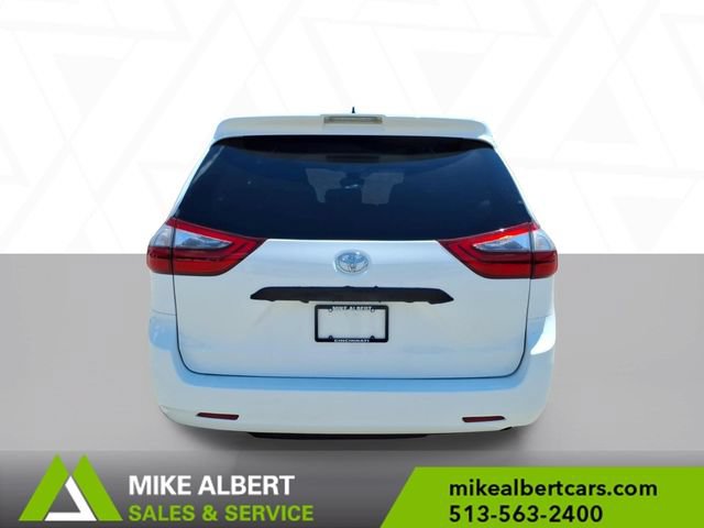 Used 2020 Toyota Sienna L FWD image 6