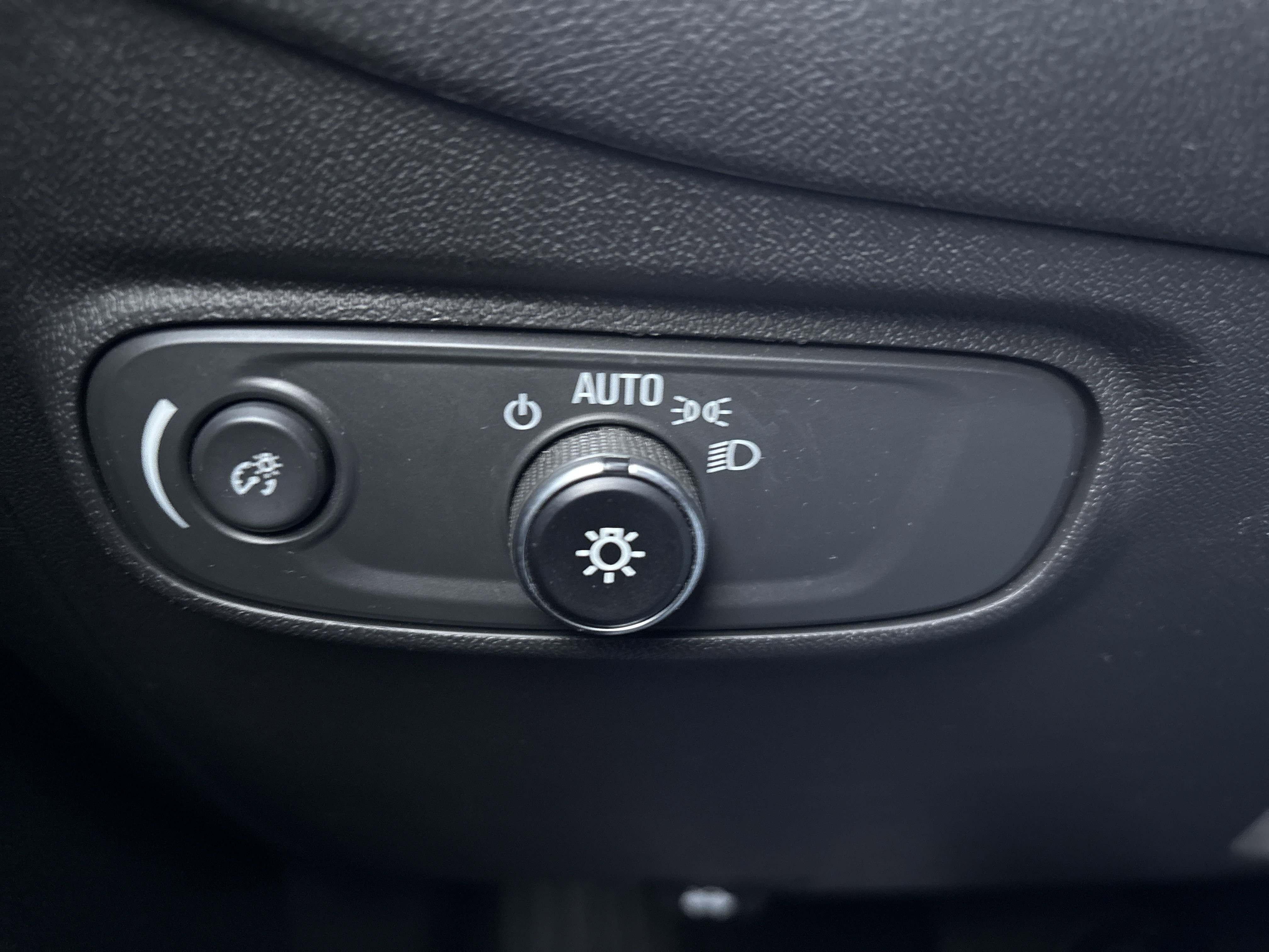 Used 2024 Chevrolet Equinox LT image 29