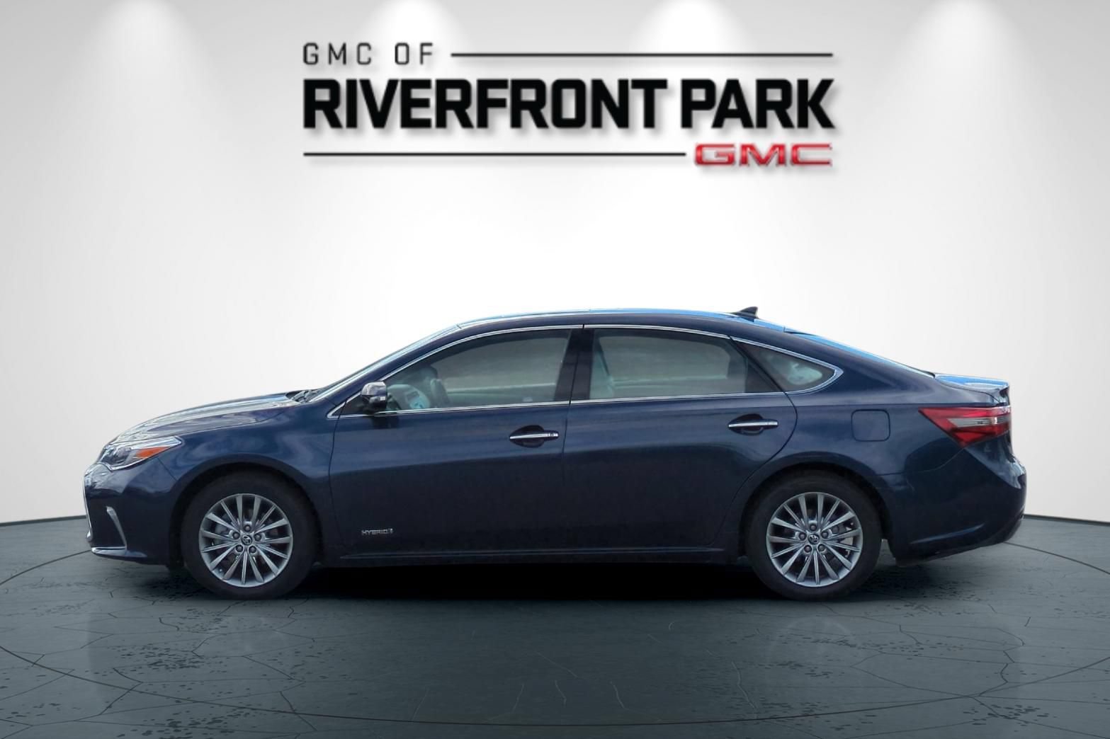Used 2016 Toyota Avalon XLE Plus FWD image 7