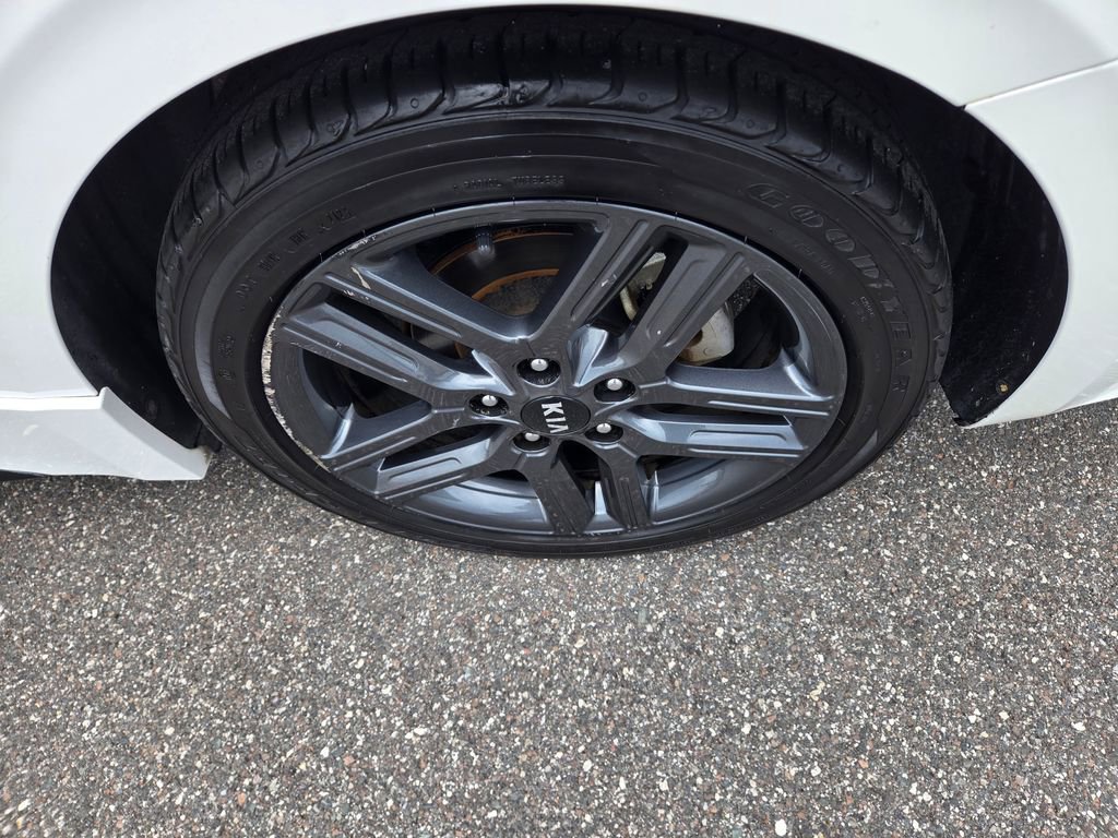 Used 2021 Kia Forte GT-Line w/ GT-Line Premium Package image 14