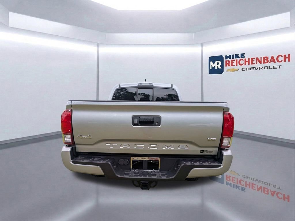Used 2023 Toyota Tacoma SR AWD/4WD image 5
