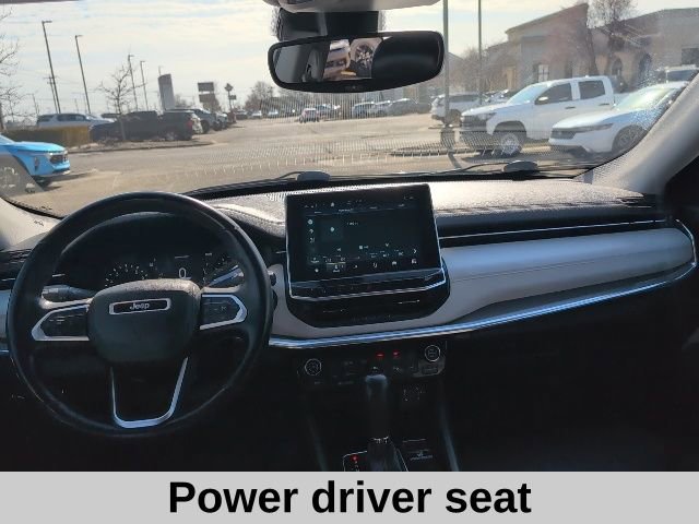 Used 2022 Jeep Compass Limited image 4