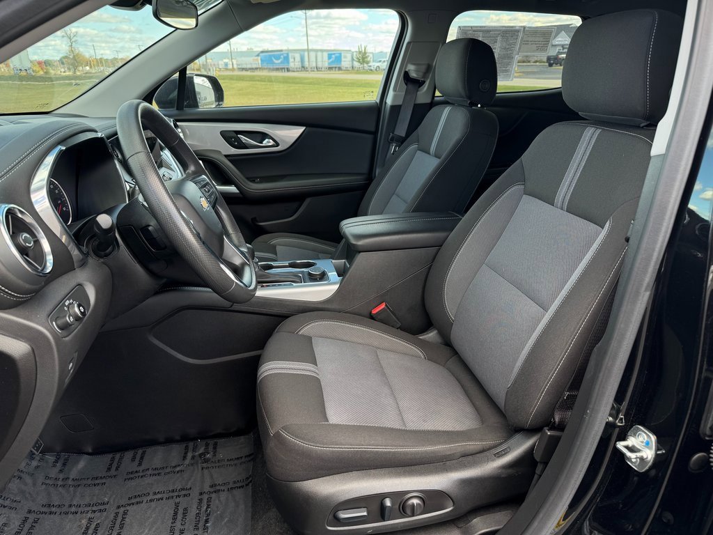 Used 2024 Chevrolet Blazer LT image 9