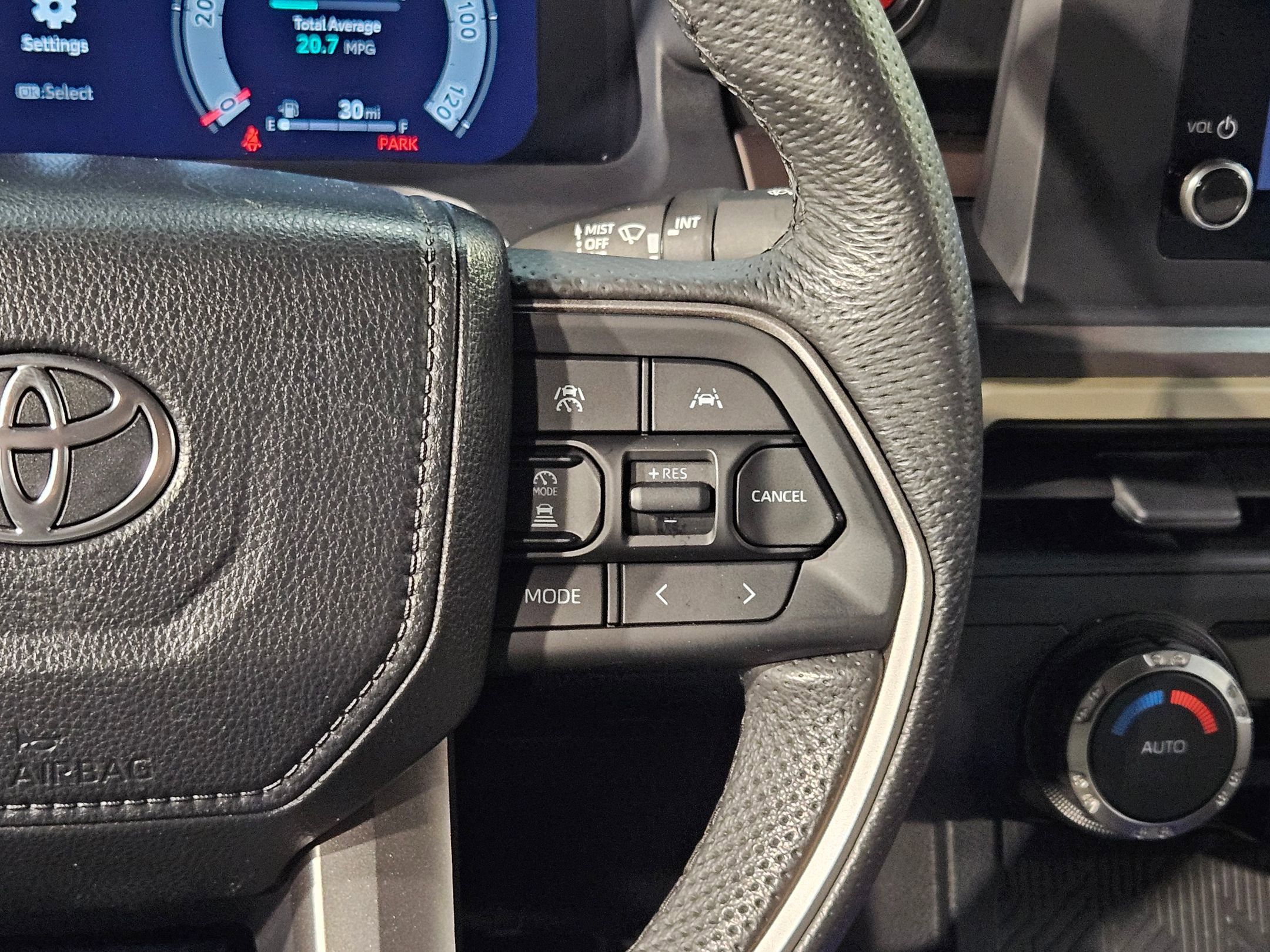 Certified 2024 Toyota Tacoma TRD Off-Road image 28