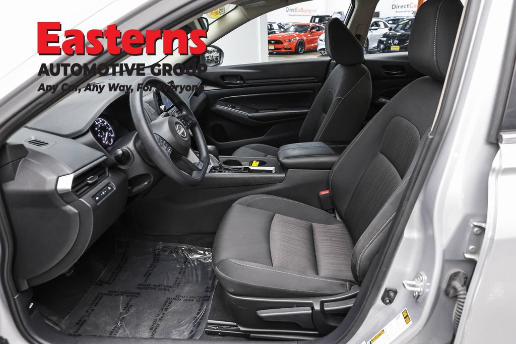 Used 2024 Nissan Altima 2.5 S FWD image 13