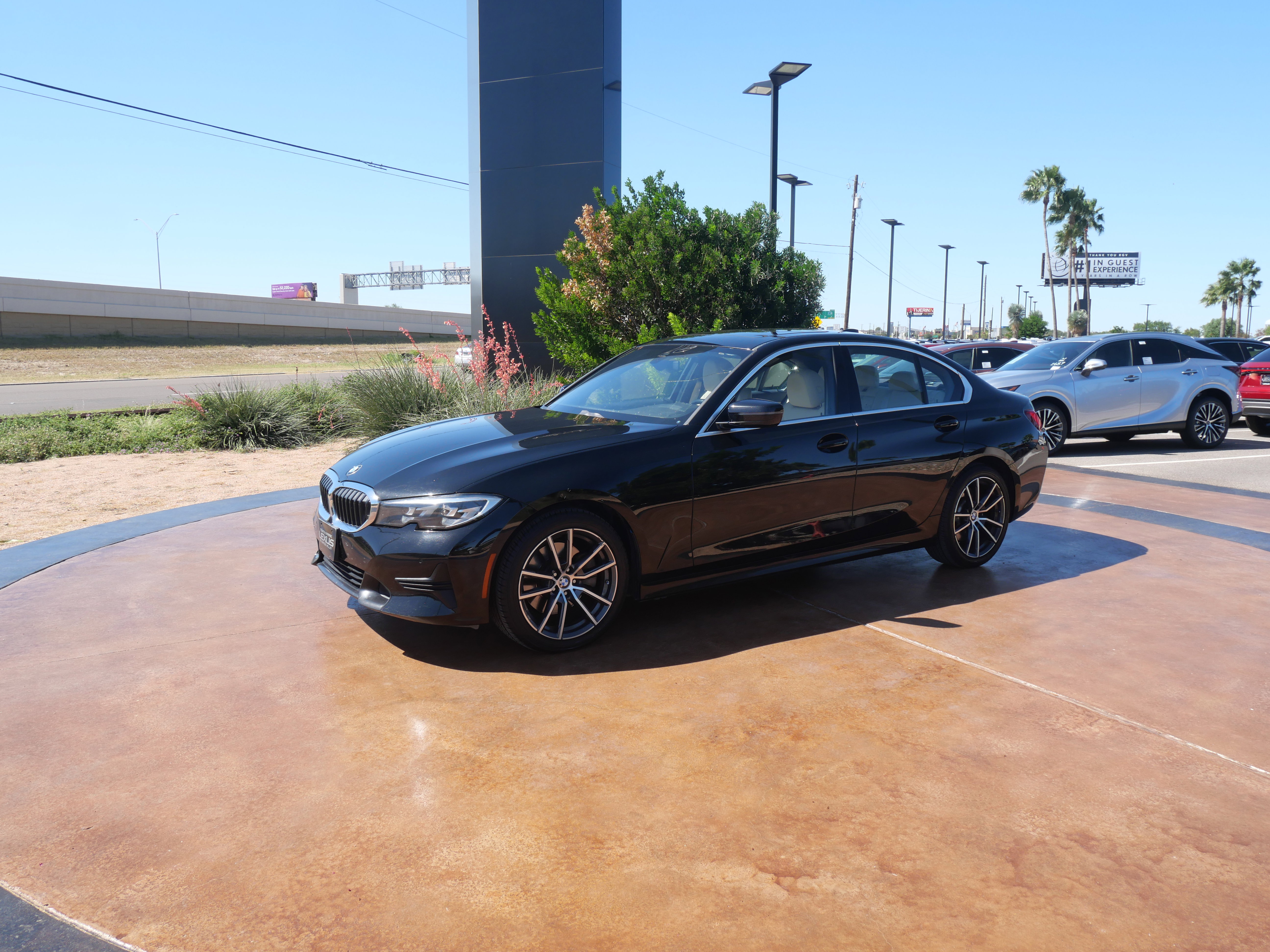 Used 2019 BMW 330i Sedan w/ Driving Assistance Package image 5