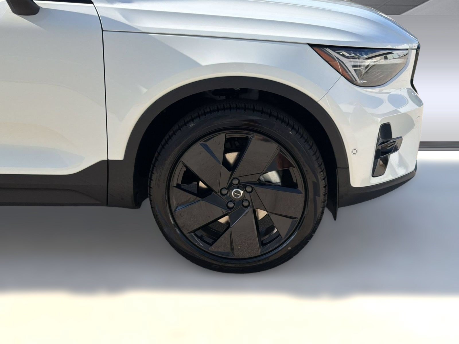 New 2026 Volvo XC40 B5 Ultra w/ Climate Package AWD/4WD image 12