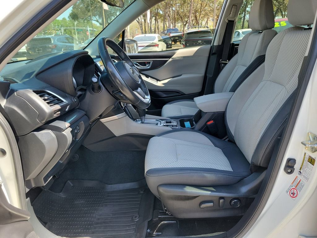 Used 2020 Subaru Forester Premium image 24