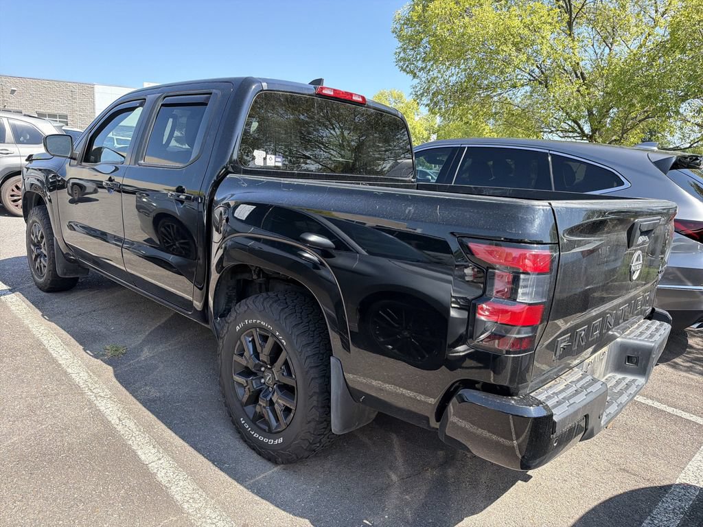 Used 2023 Nissan Frontier SV w/ Midnight Edition Package AWD/4WD image 5