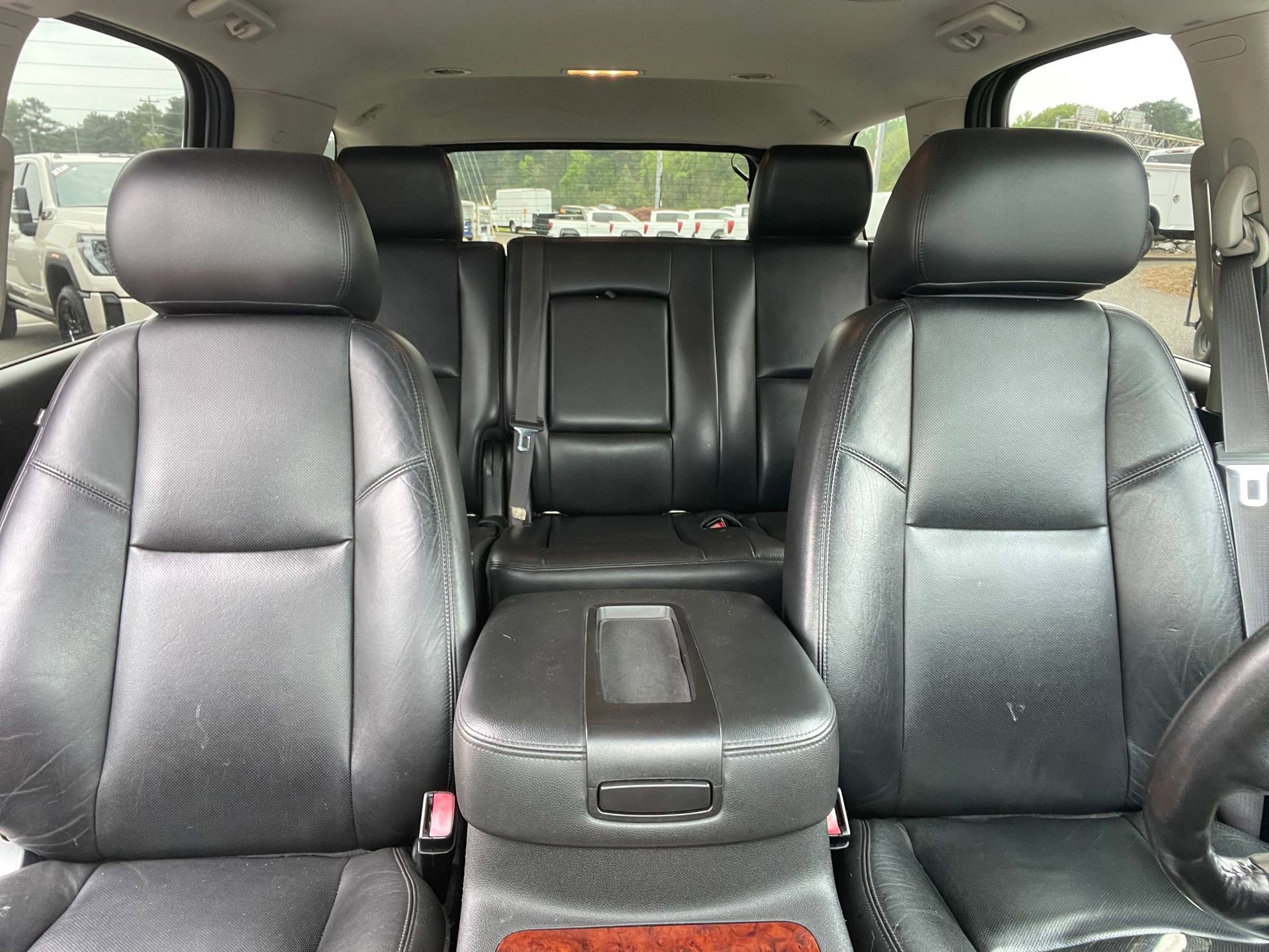 Used 2013 Chevrolet Tahoe LTZ image 29