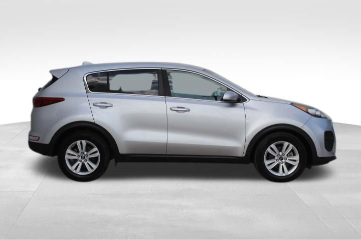 Used 2018 Kia Sportage LX FWD image 4
