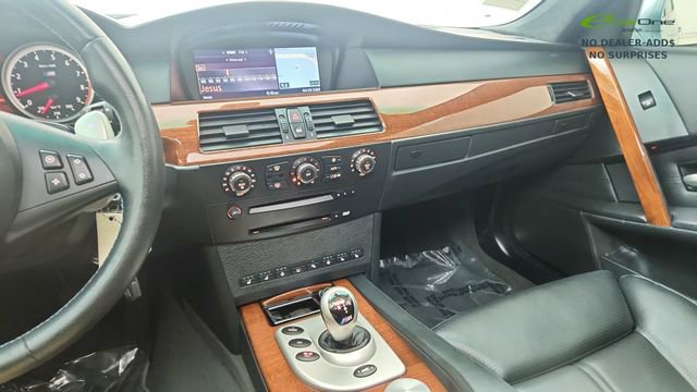 Used 2006 BMW M5 image 45