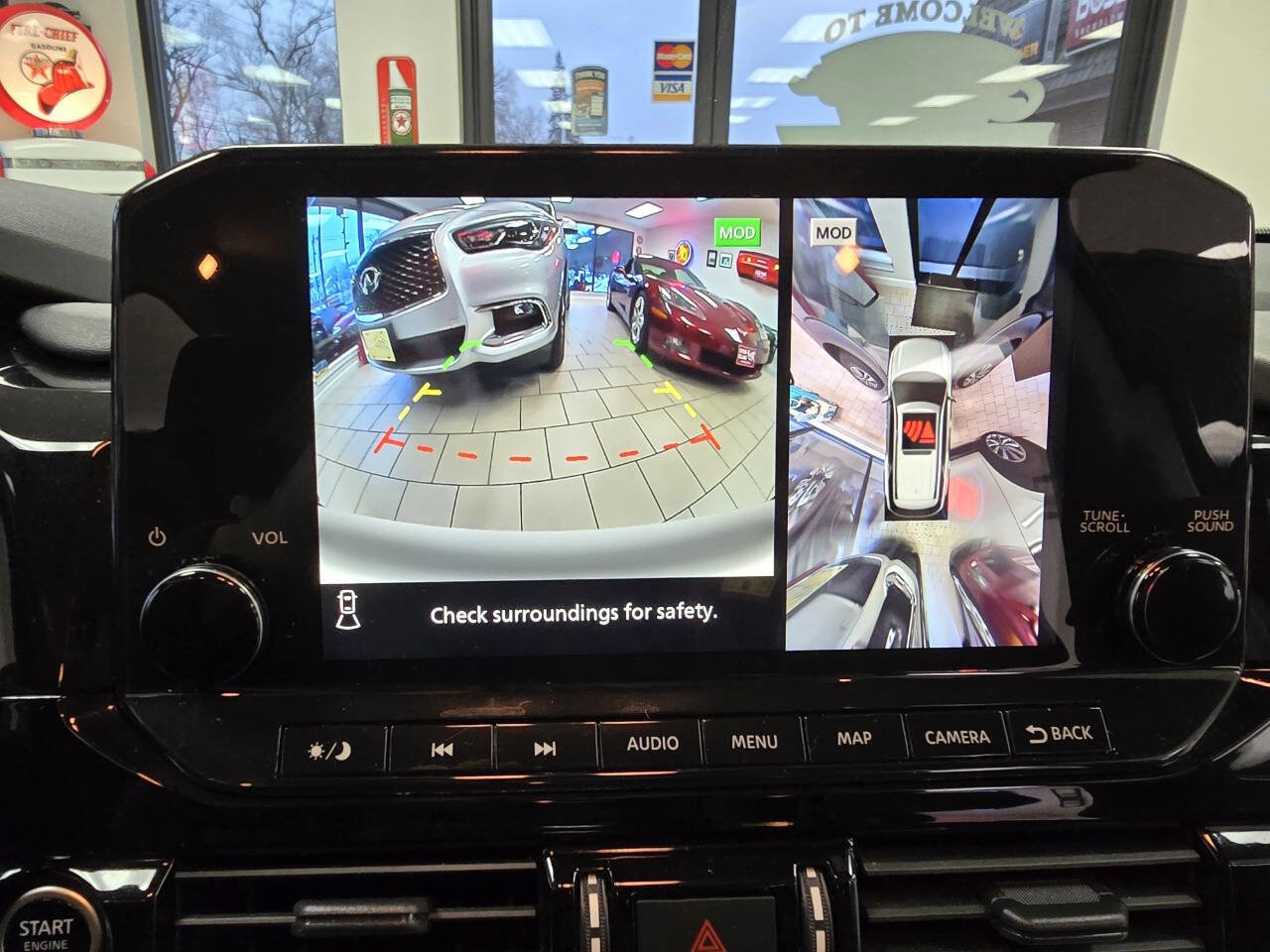 Used 2023 Nissan Pathfinder SL AWD/4WD image 28