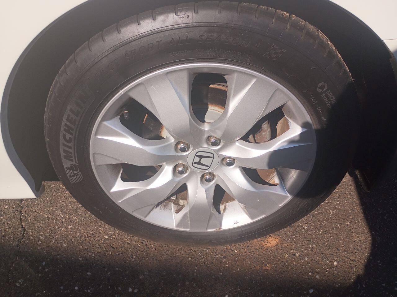 Used 2009 Honda Accord EX-L image 10