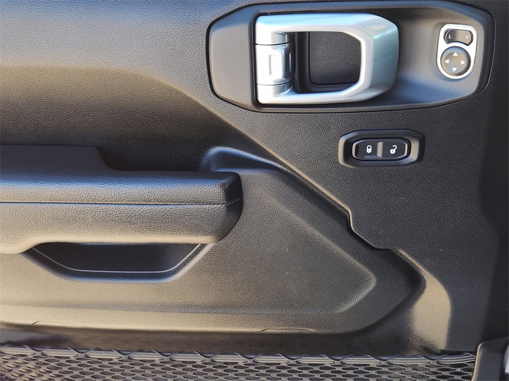 Used 2024 Jeep Gladiator Sport image 25