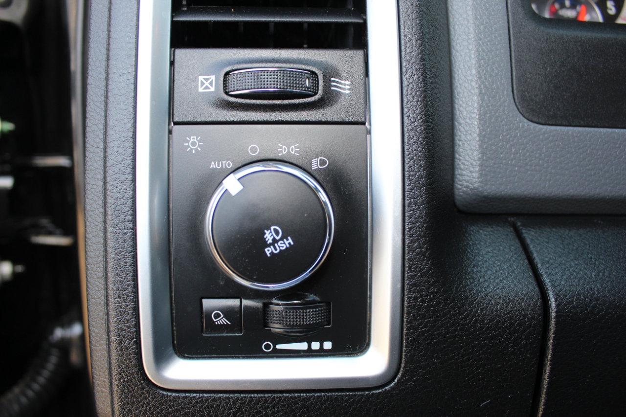 Used 2016 RAM 3500 Lone Star image 22