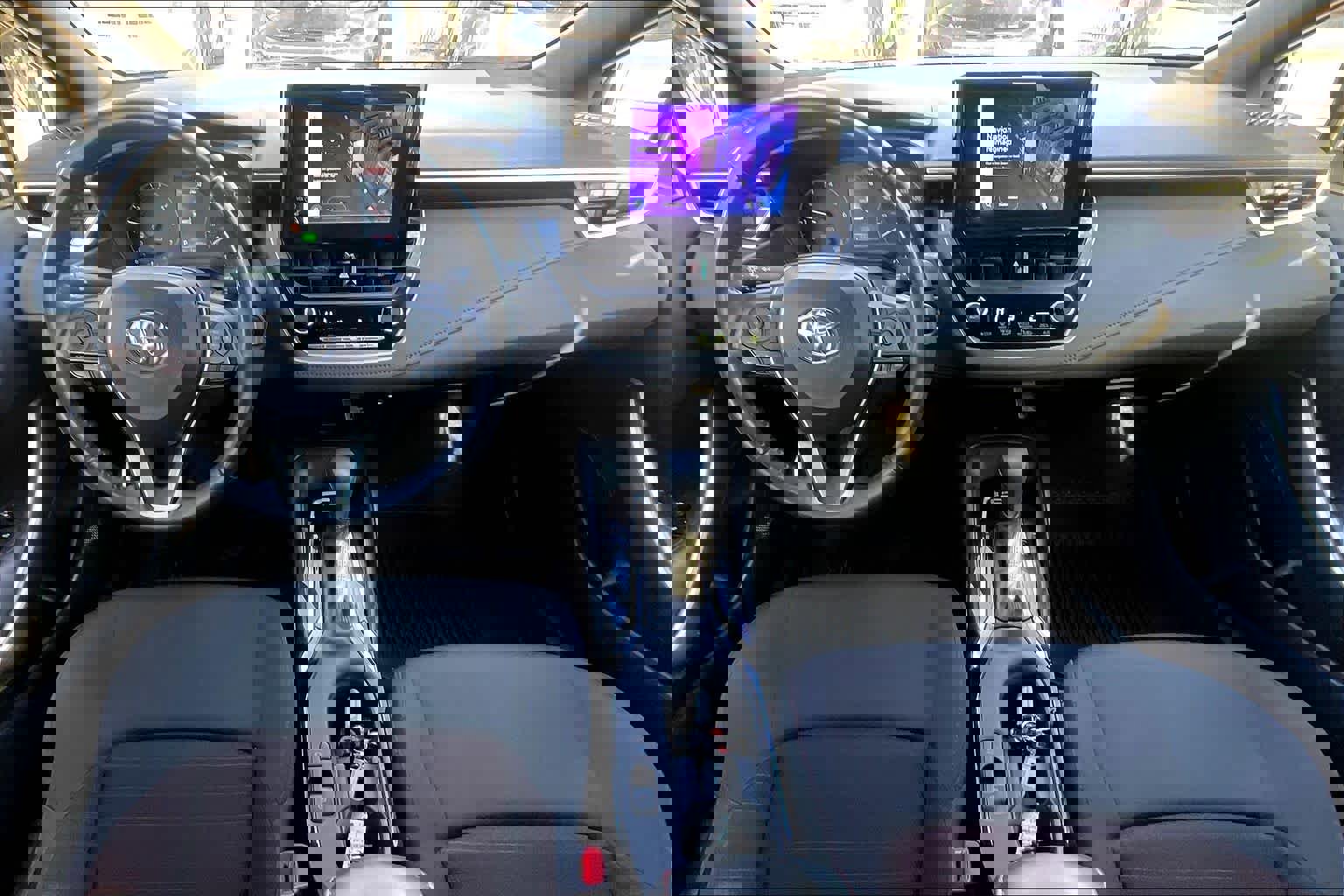 Used 2024 Toyota Corolla SE w/ SE Package image 16