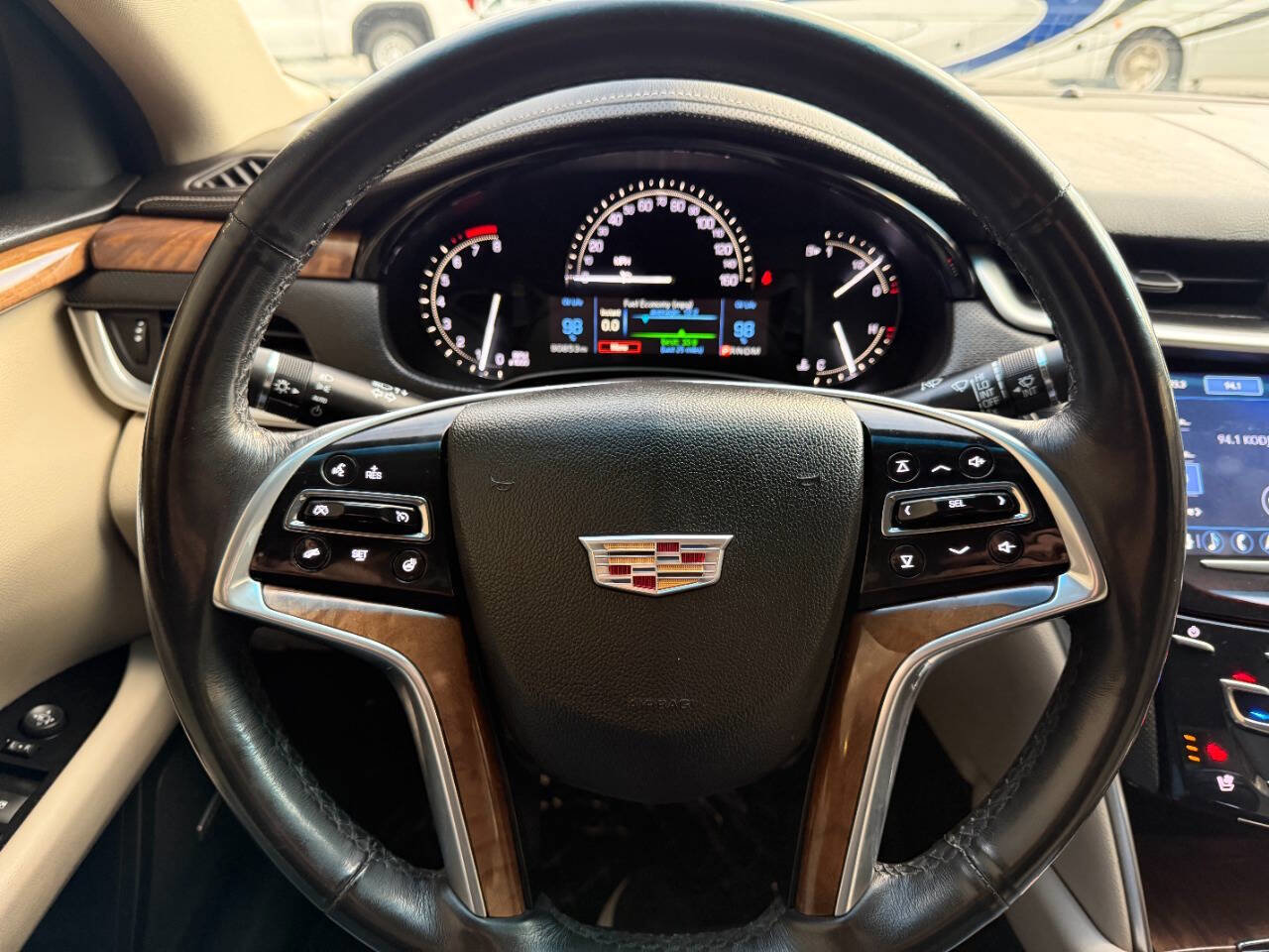 Used 2018 Cadillac XTS Luxury image 30