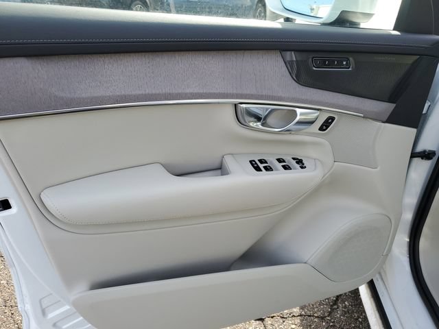 New 2026 Volvo XC90 T8 Ultra w/ Protection Package Premier AWD/4WD image 21