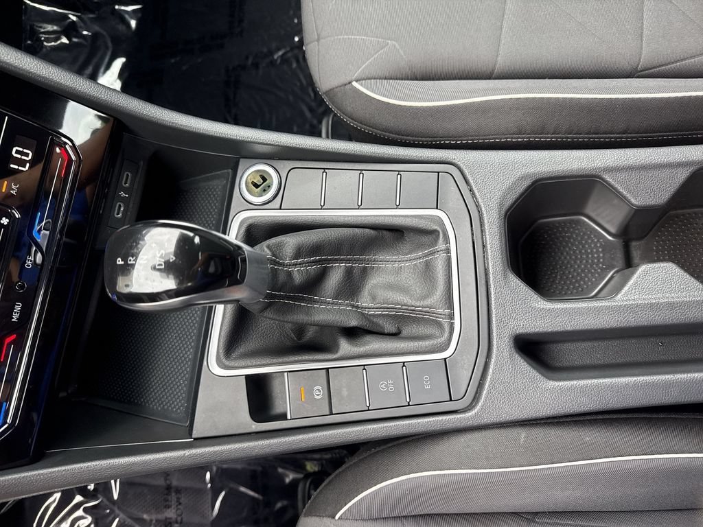 Used 2025 Volkswagen Jetta Sport FWD image 21