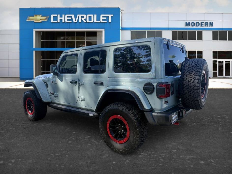 Used 2024 Jeep Wrangler Unlimited Rubicon AWD/4WD image 3