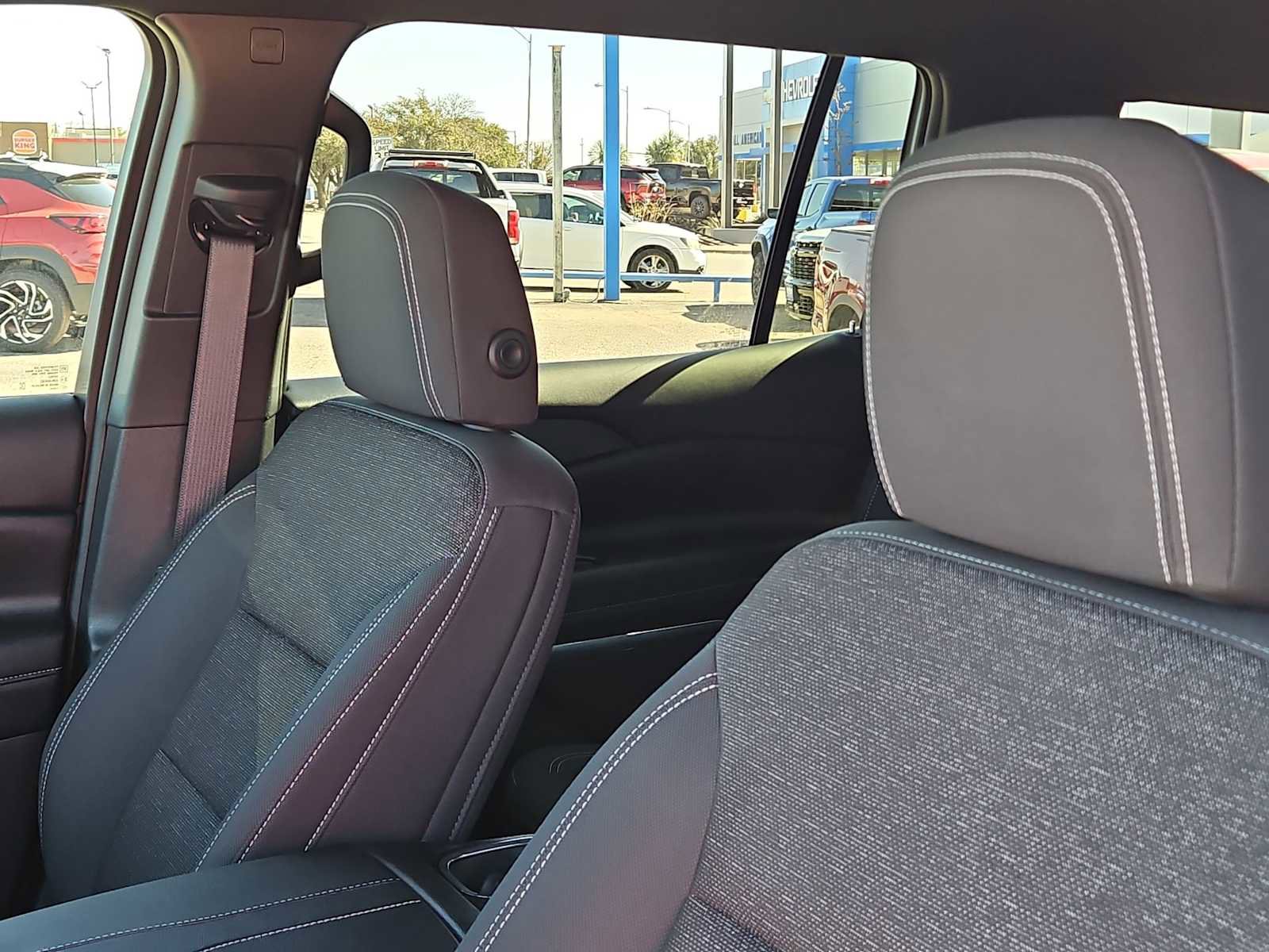 New 2026 Chevrolet Traverse LT w/ Driver Confidence Package image 15