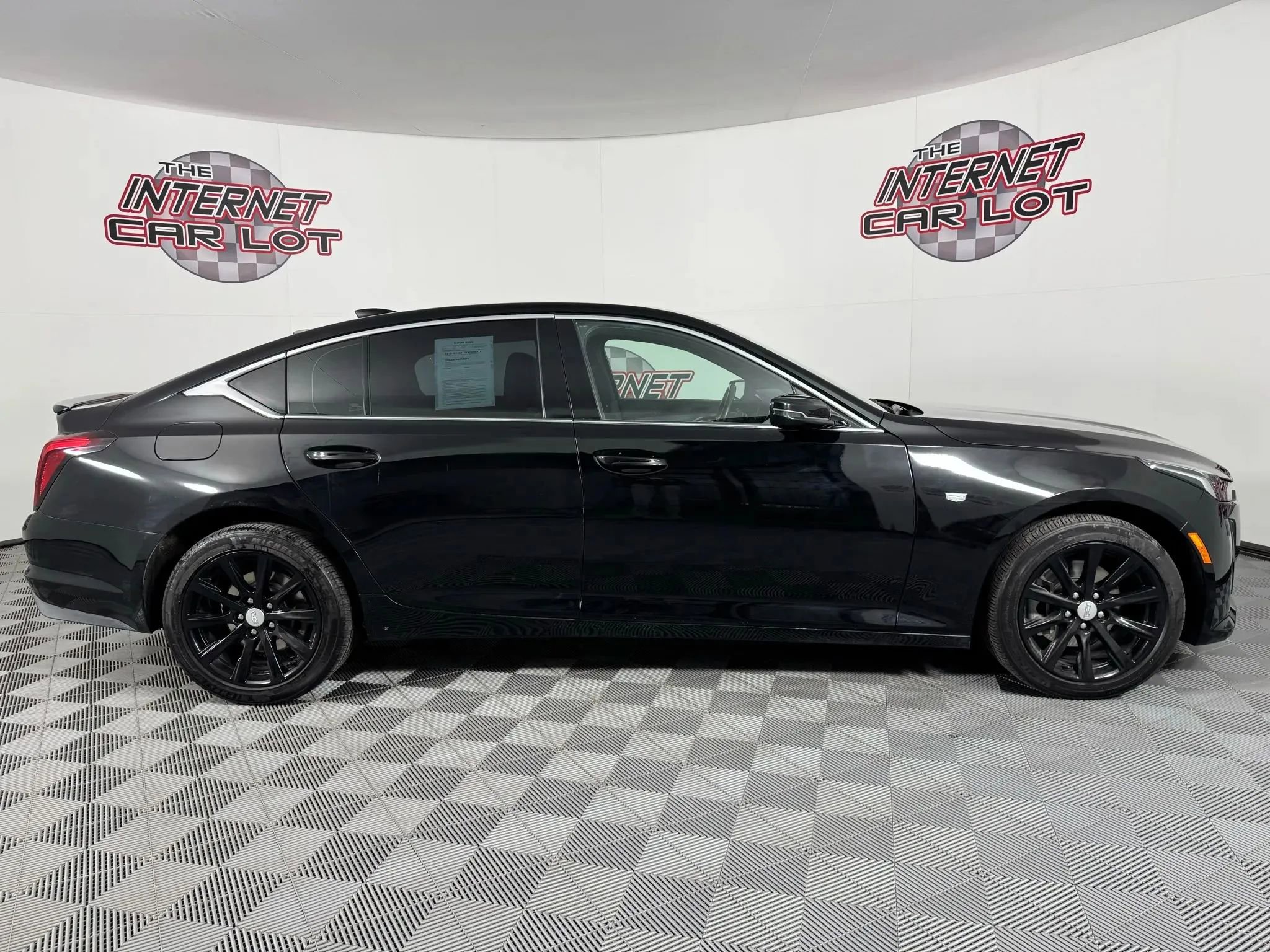 Used 2022 Cadillac CT5 Luxury w/ Cold Weather Package AWD/4WD image 8