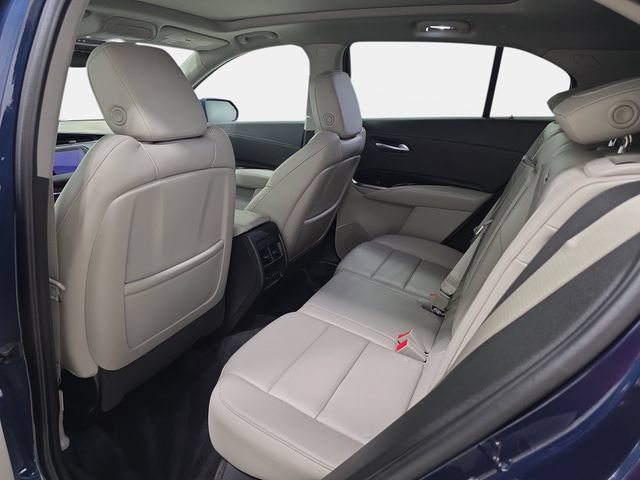 Used 2019 Cadillac XT4 Premium Luxury w/ Cold Weather Package AWD/4WD image 12